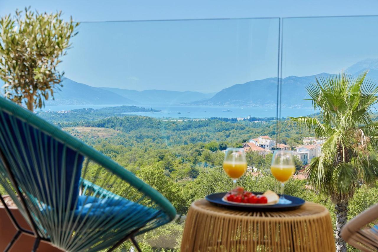 Przice Gardens With Pool * Kotor